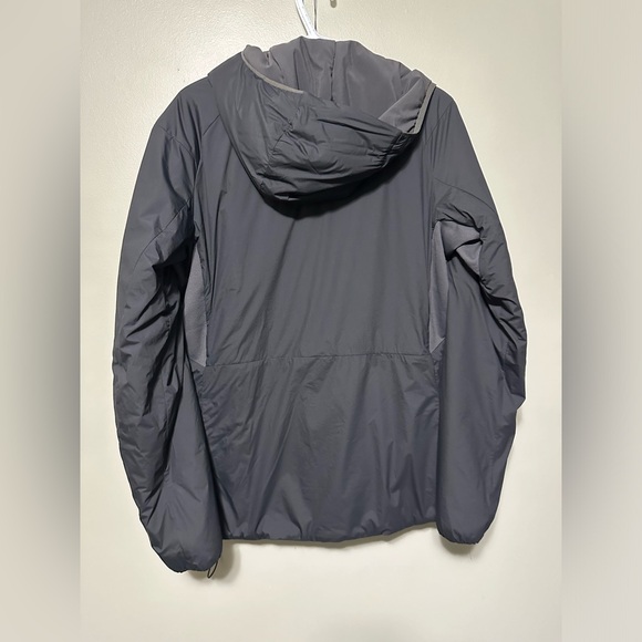 Helly Hansen jacket - Picture 2 of 5